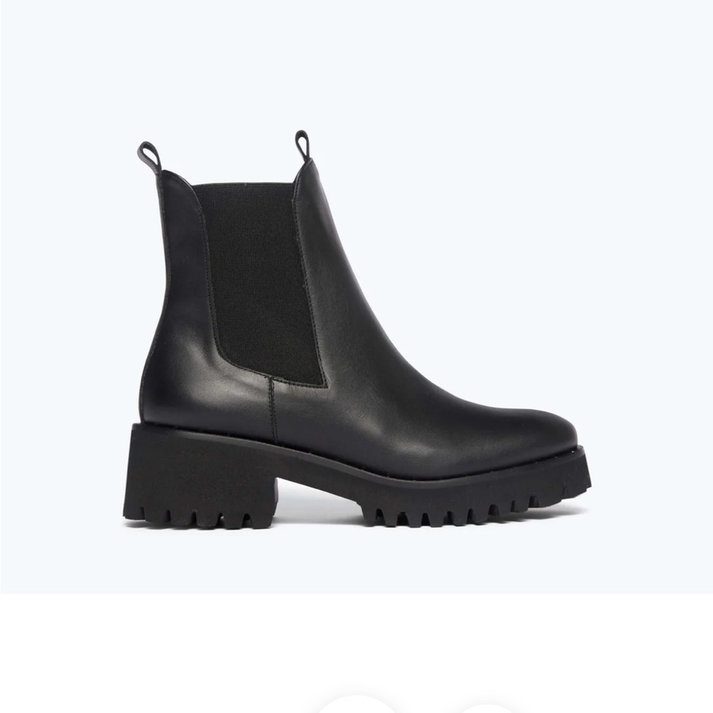 Freda Salvador Brooke Rain resistant boots SZ 9